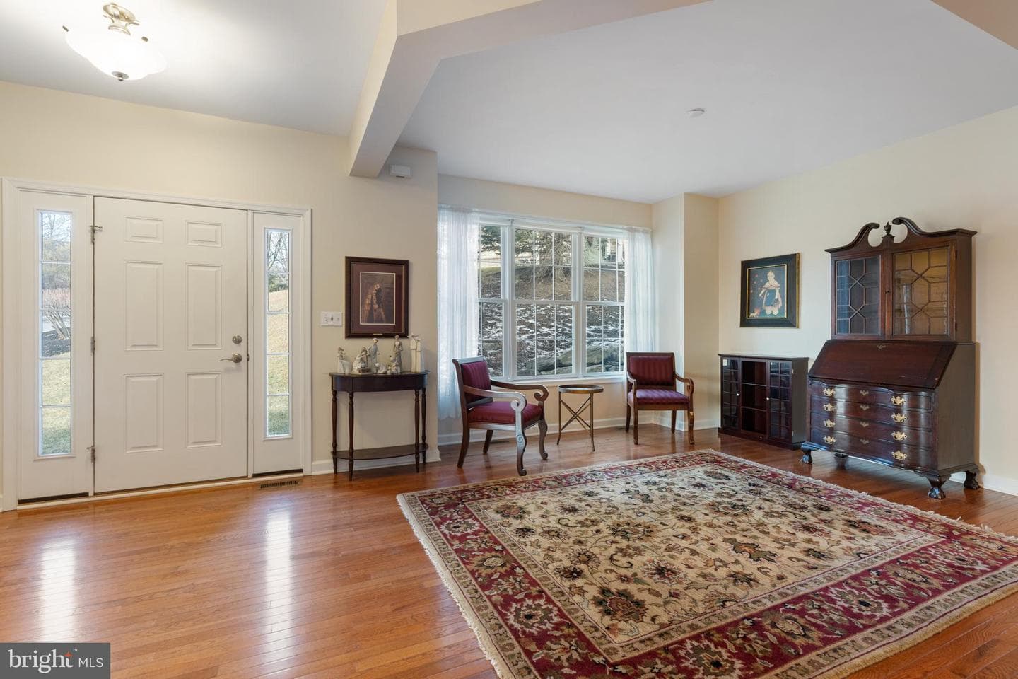 5560 Briar Lane photo 8