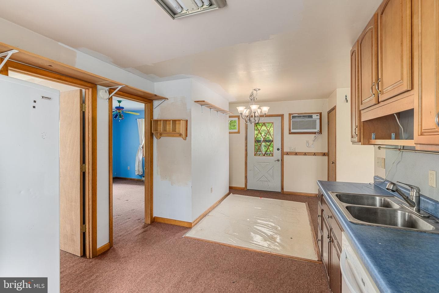 6601 Crown Lane photo 27