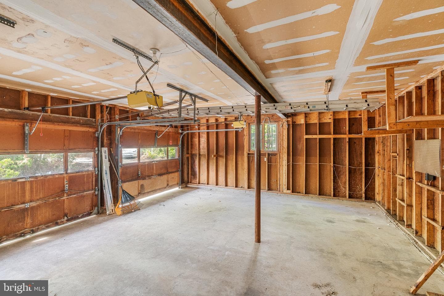 6601 Crown Lane photo 33