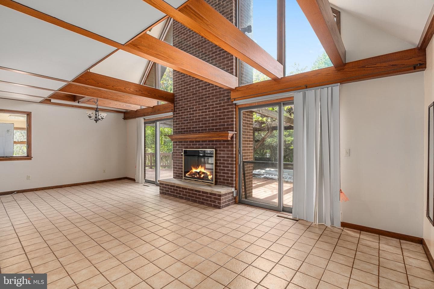 6601 Crown Lane photo 4