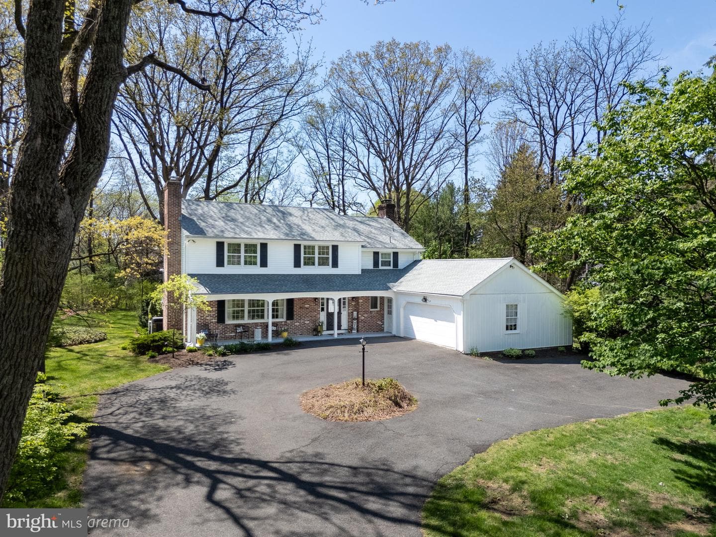 3856 Maulfair Place photo 2