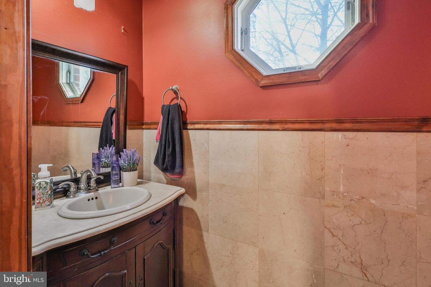 1881 Redwood Drive photo 13