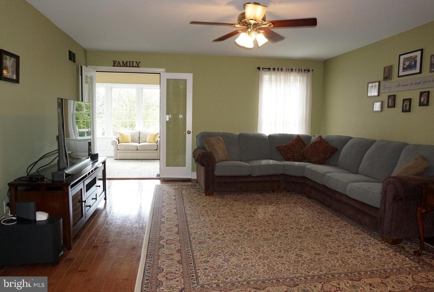 6115 Timberknoll Drive photo 11