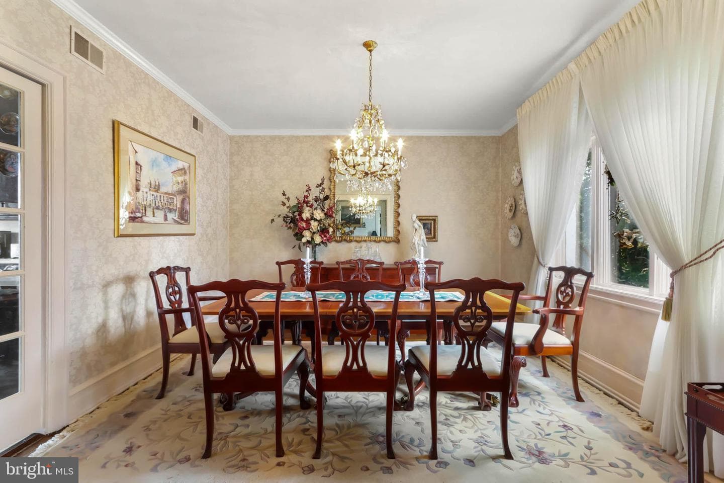 2730 W Chew Street photo 10