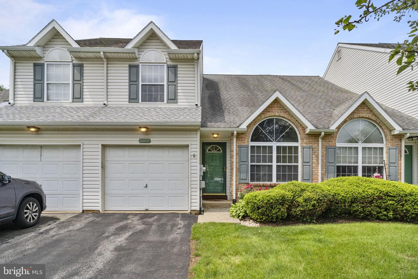 8077 Cross Creek Circle photo 1