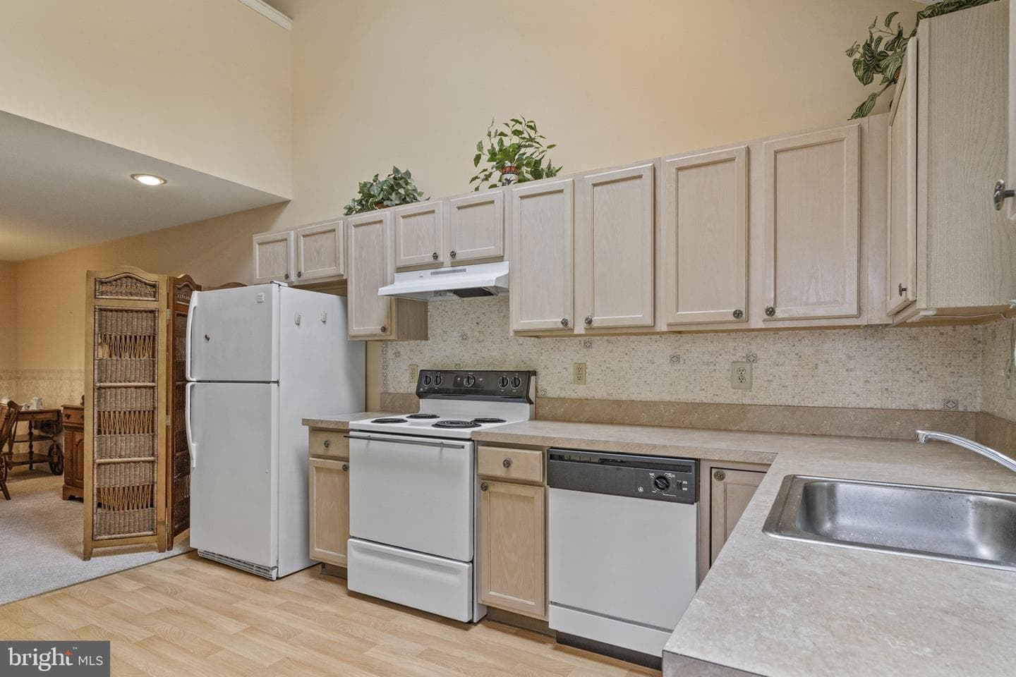 8077 Cross Creek Circle photo 14