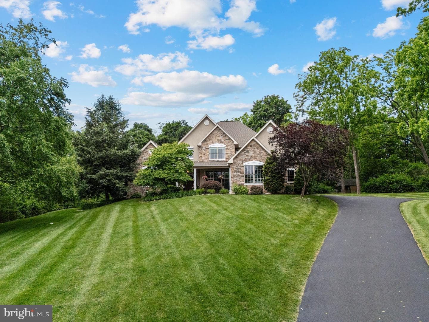 6335 Sweetbriar Lane photo 5