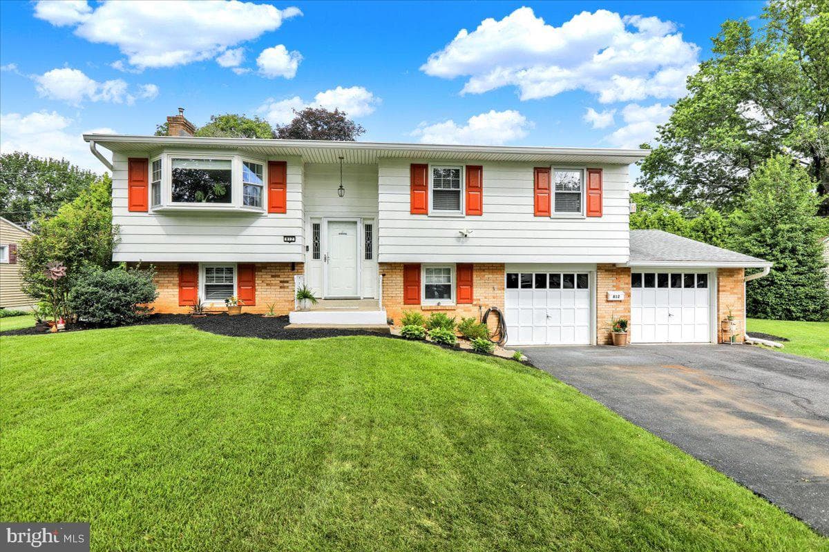 812 Miller Street photo 2