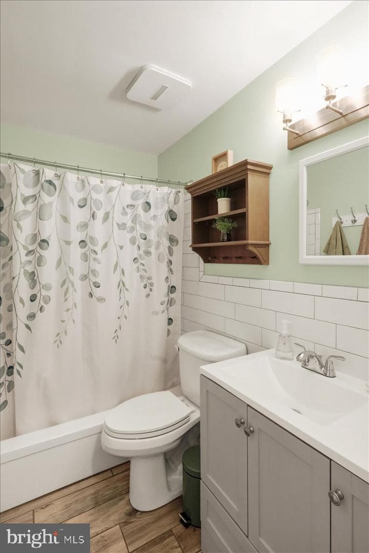 812 Miller Street photo 36
