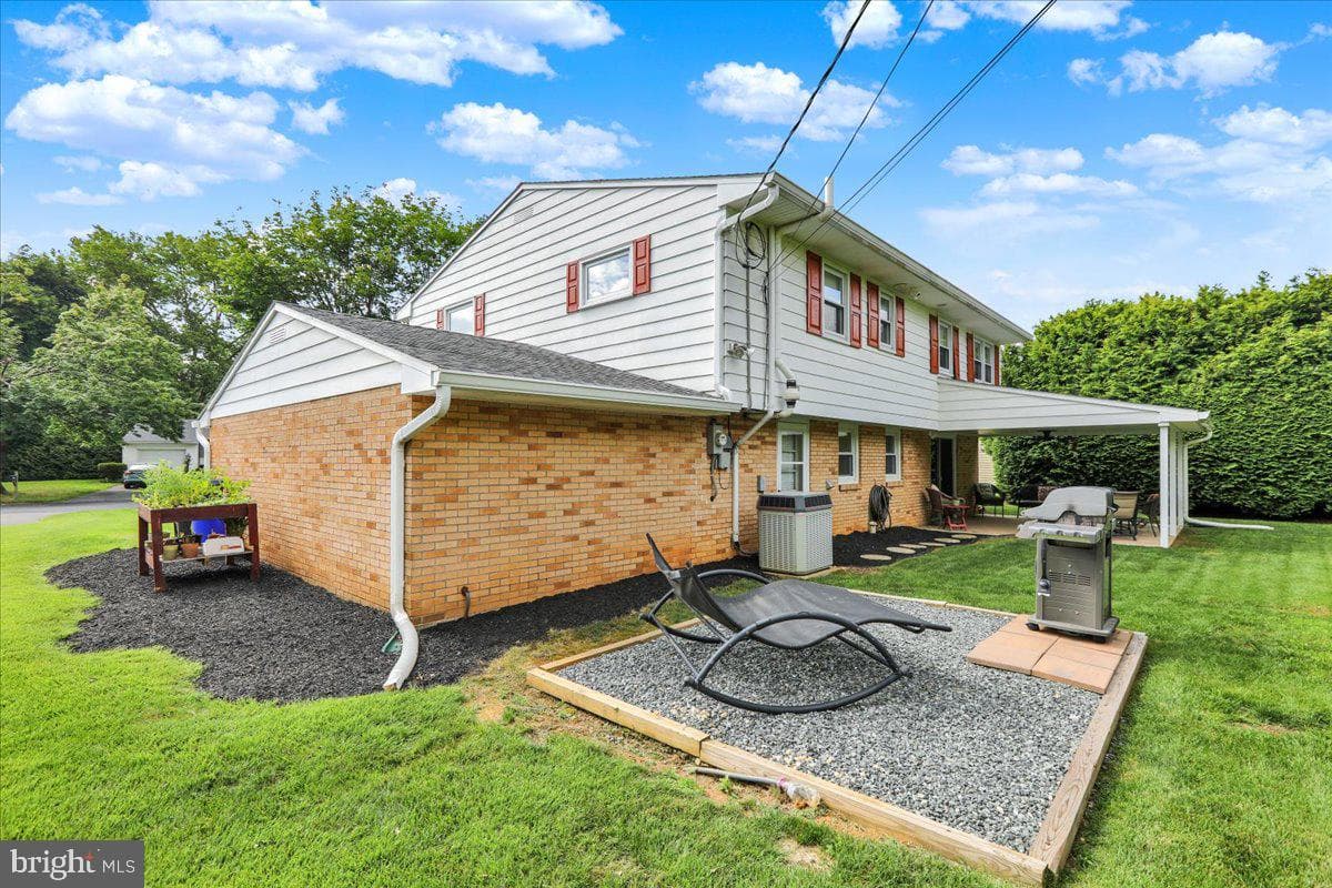812 Miller Street photo 63