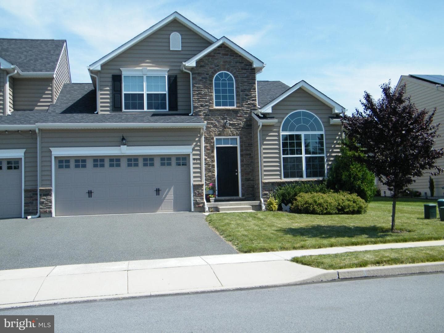 967 Swallow Tail Lane photo 1