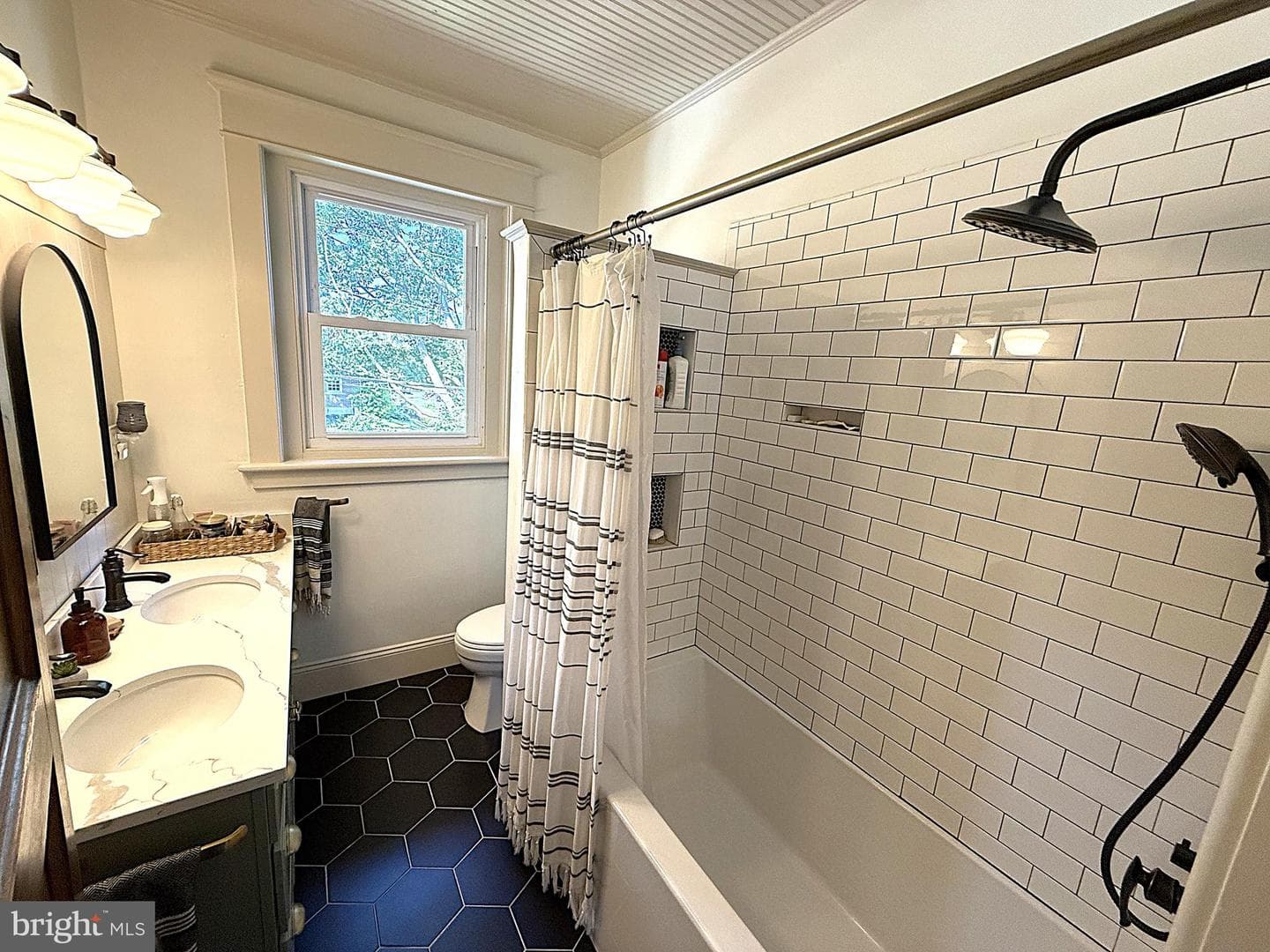 602 Norway Place photo 35