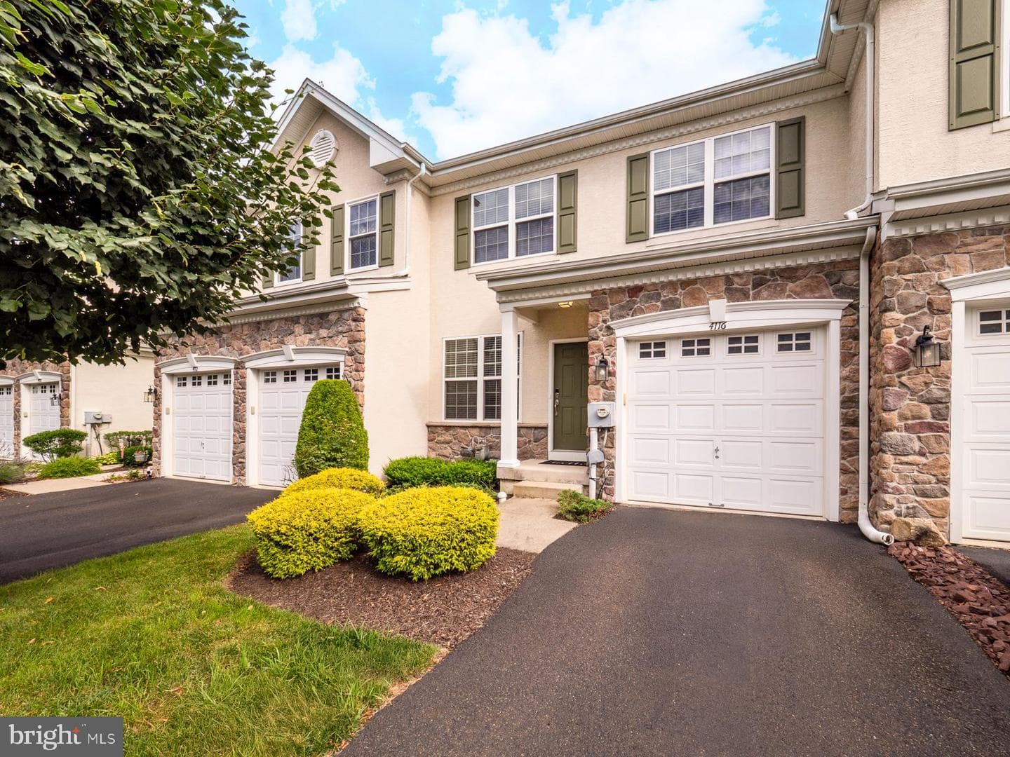 4116 Yorktown Road photo 2
