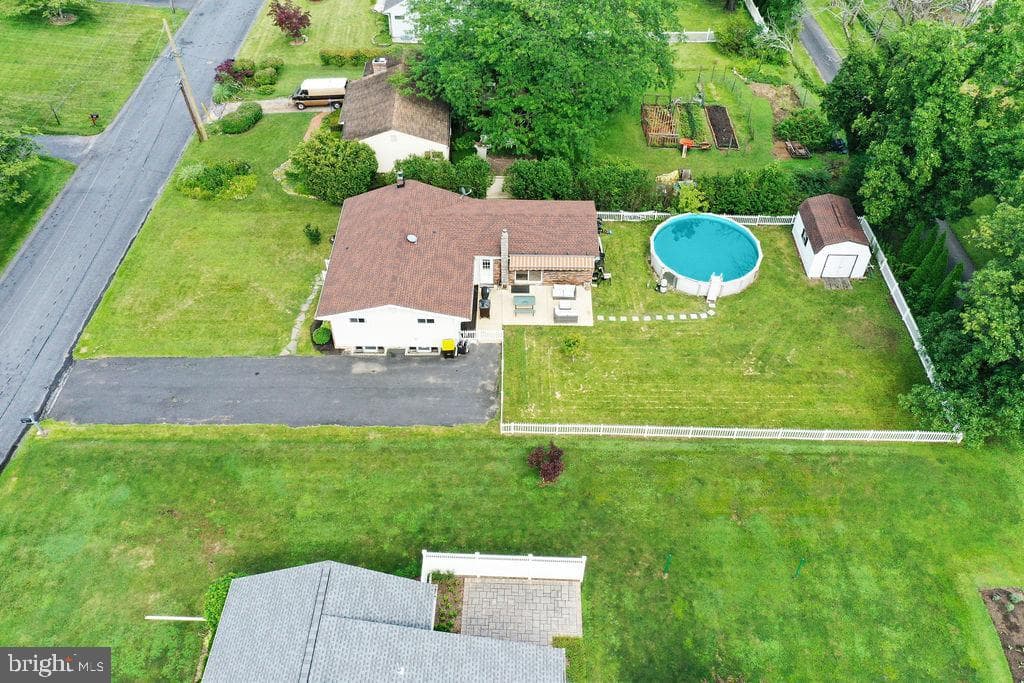 5196 Price Avenue photo 20