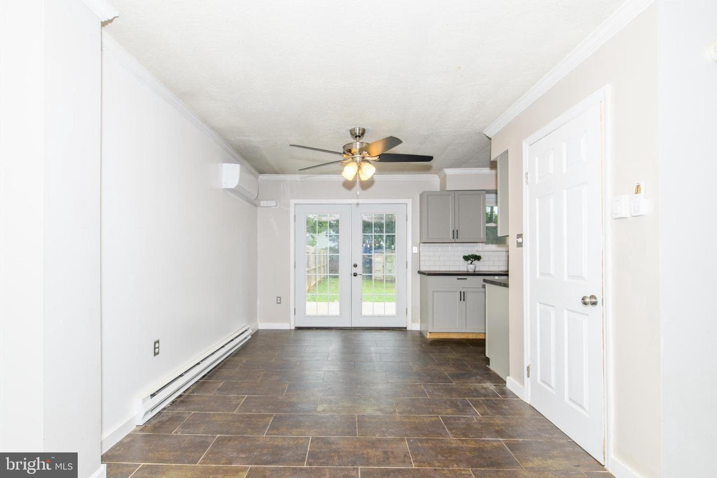 2612 Mountain Lane photo 6