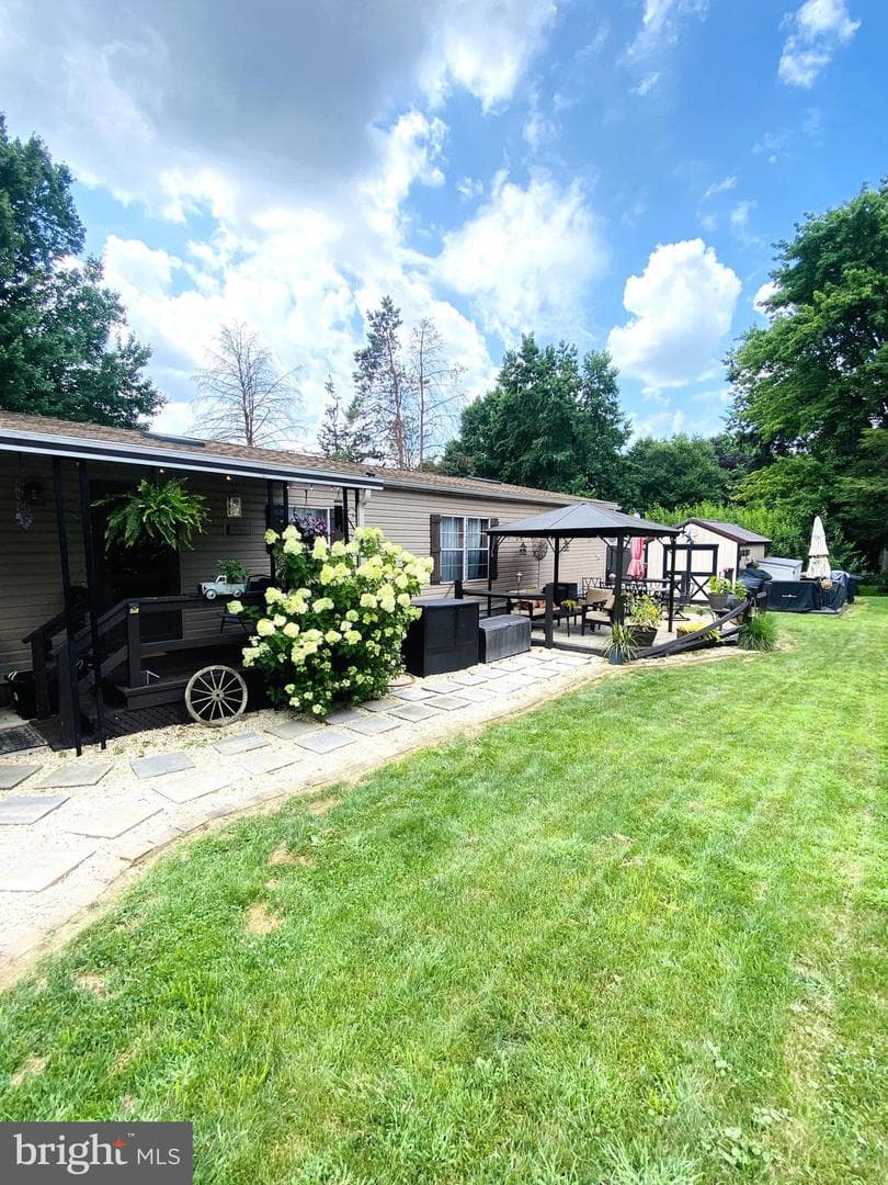 1016 Redwood Drive photo 1