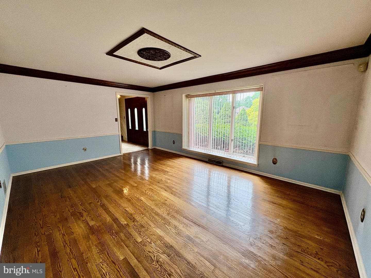 3706 Surrey Drive photo 13