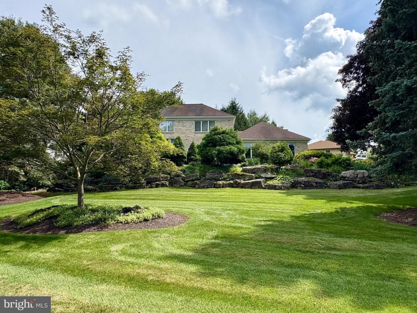 3706 Surrey Drive photo 4