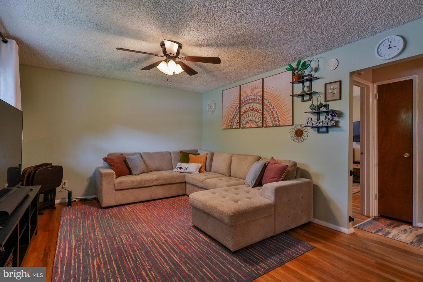 1353 Richard Avenue photo 11