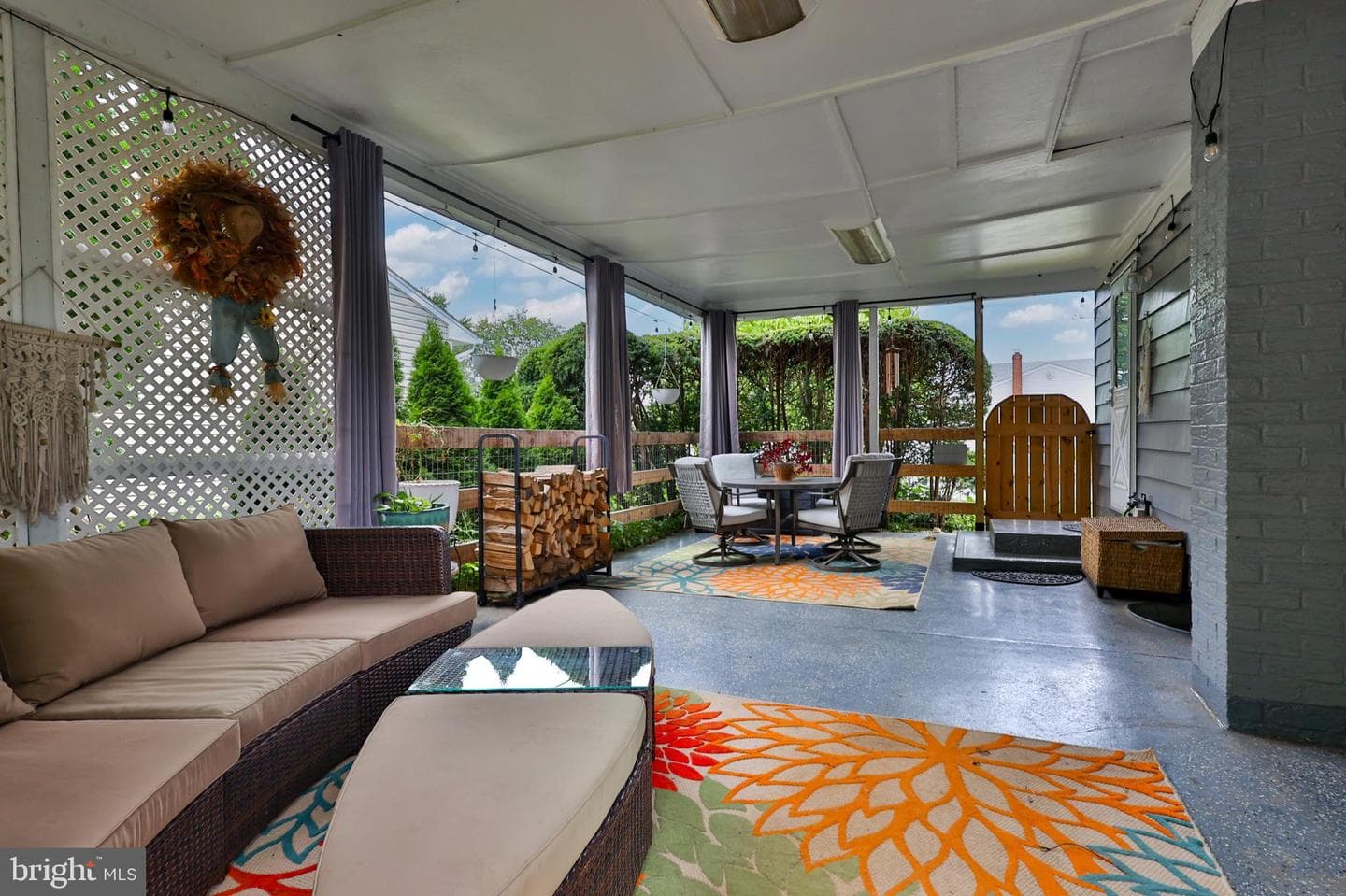 1353 Richard Avenue photo 37