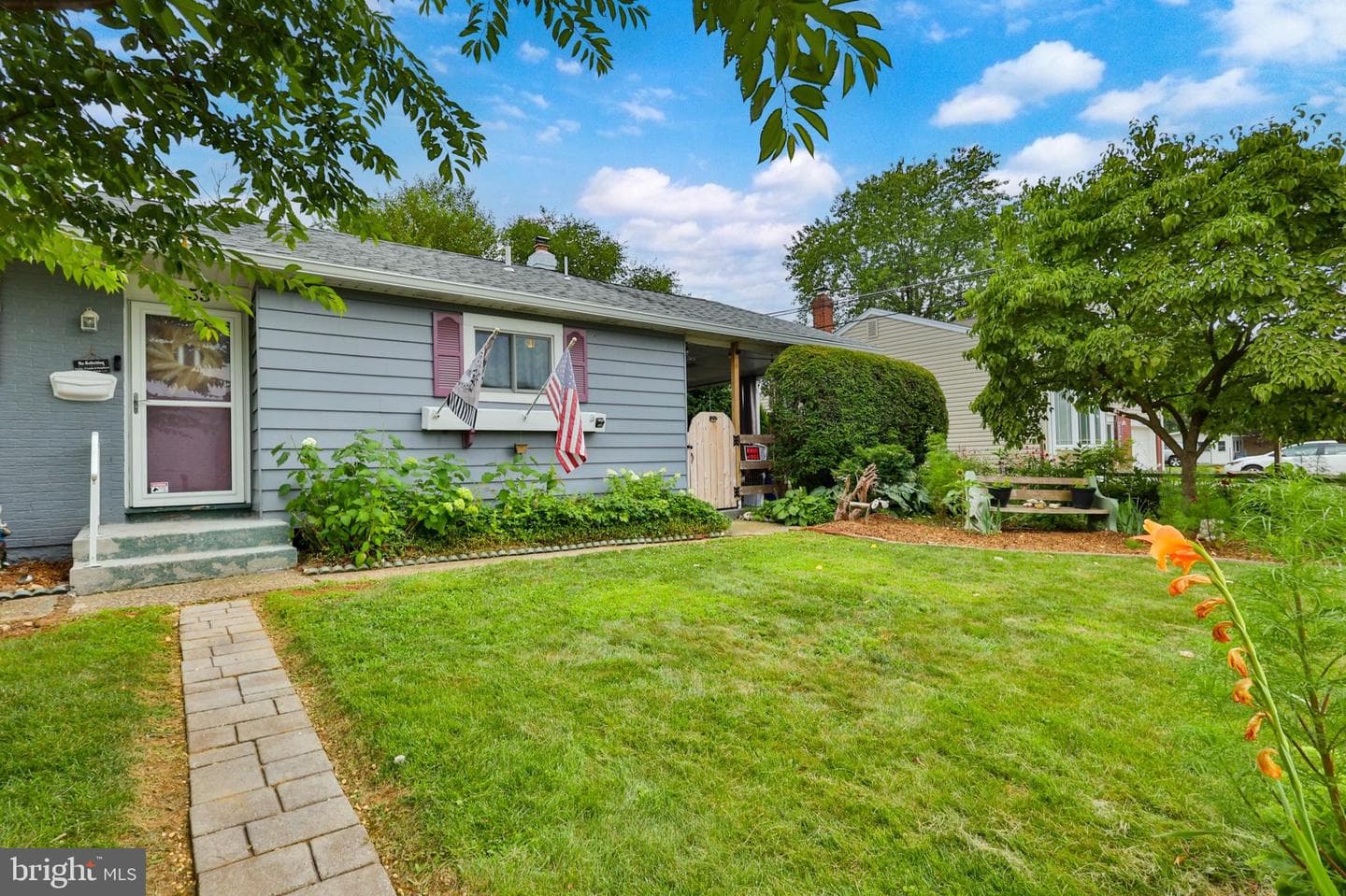 1353 Richard Avenue photo 8