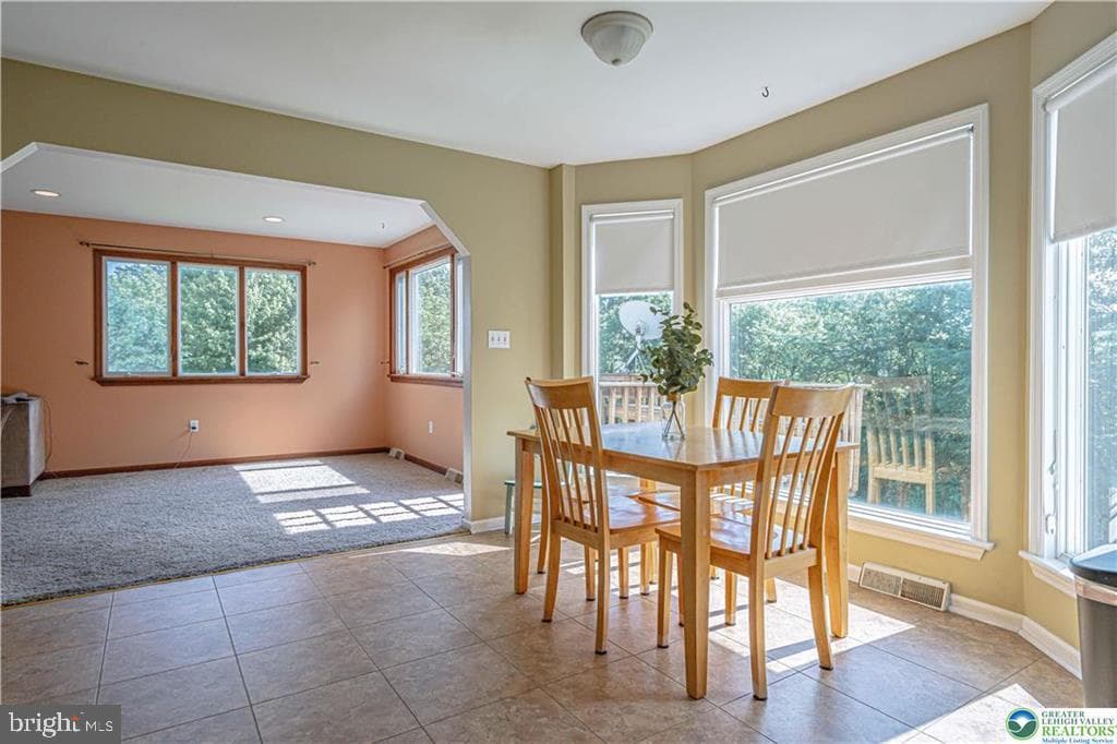 5460 Devonshire Court photo 14