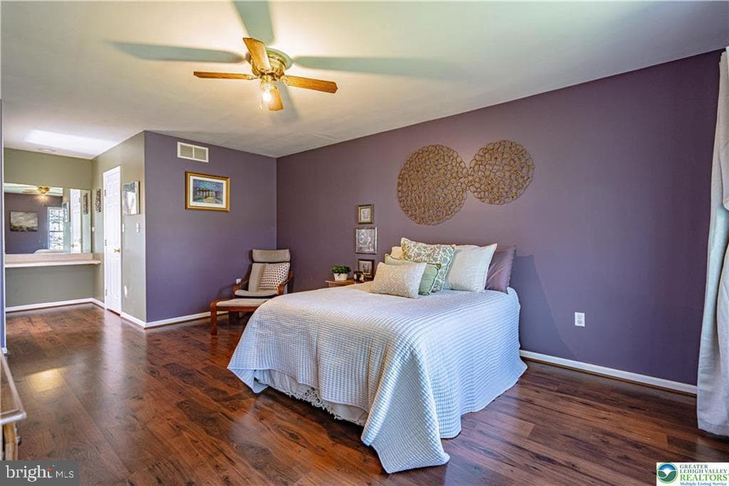 5460 Devonshire Court photo 25
