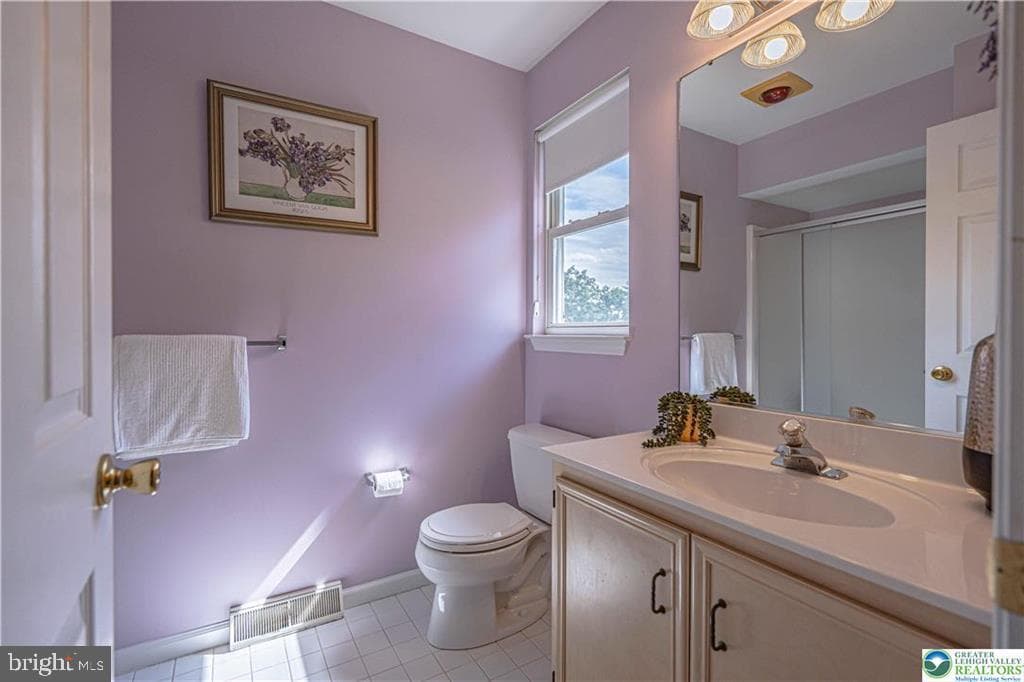 5460 Devonshire Court photo 27