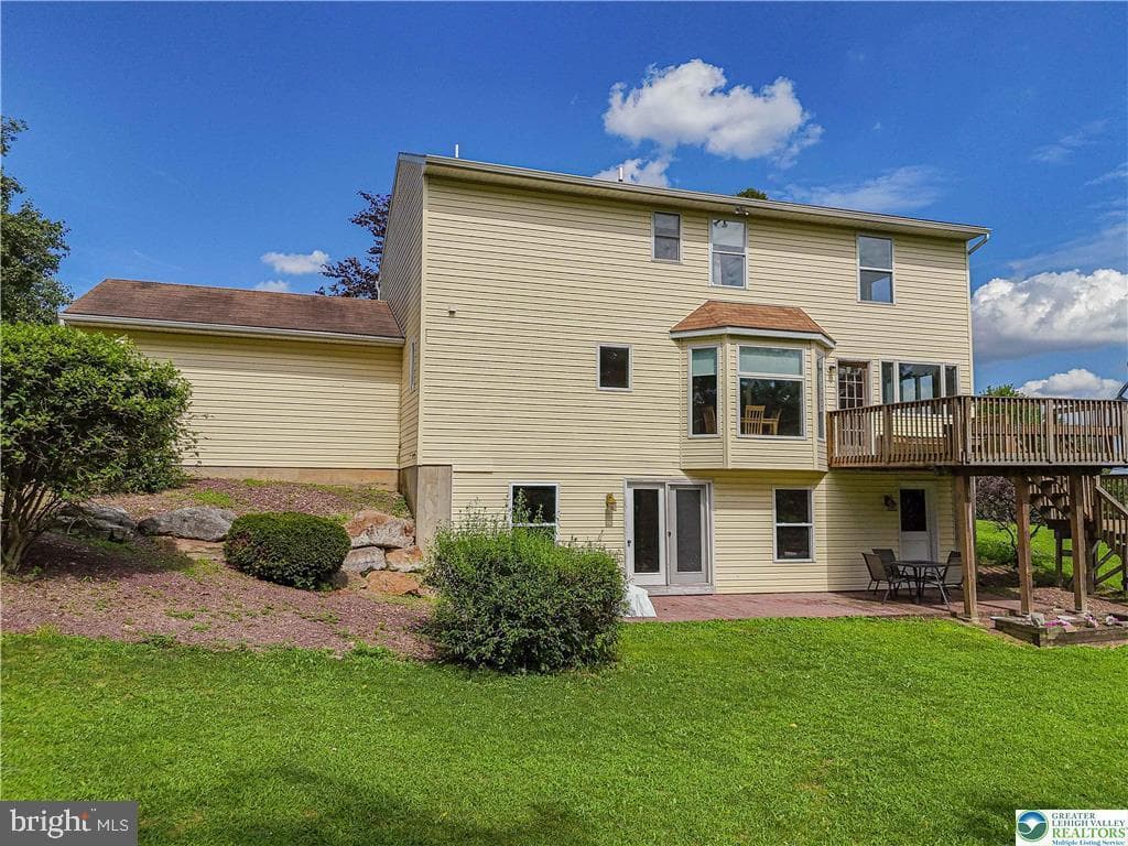 5460 Devonshire Court photo 43