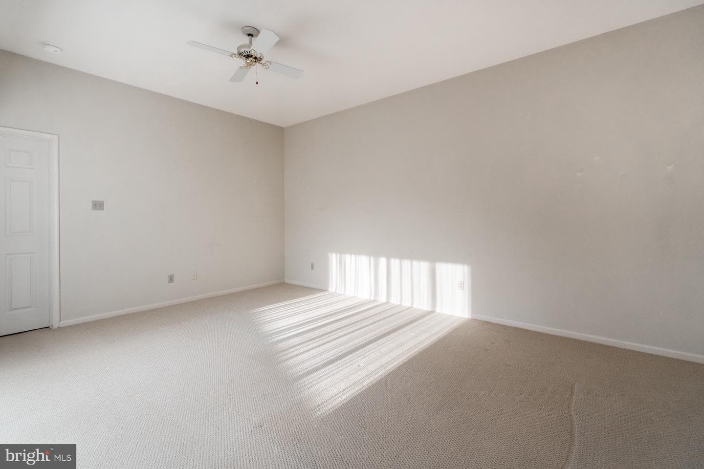 5691 Merion Lane photo 15