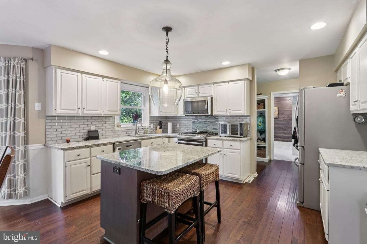 2454 Dubonnet Drive photo 9