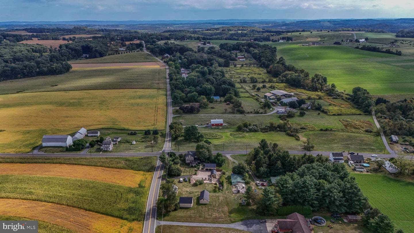 6103 Route 309 photo 90