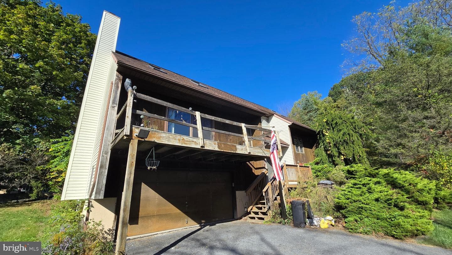 1483 Gable Drive photo 3