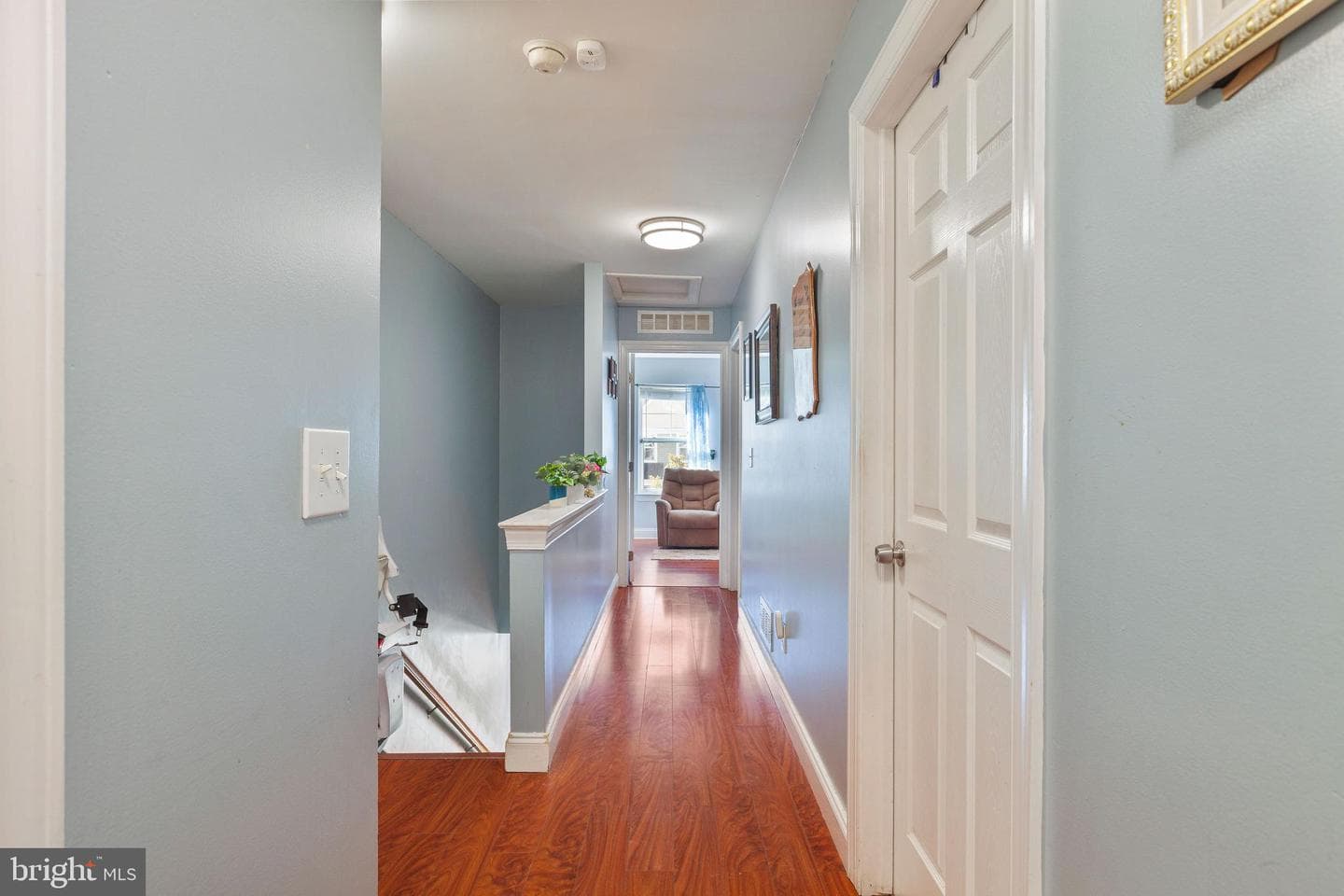 227 E Court Street photo 17