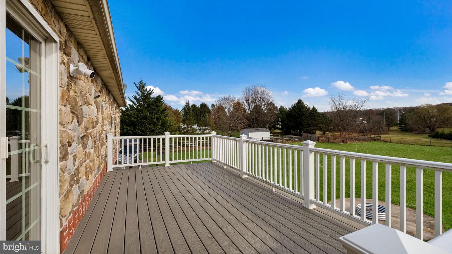 9032 Claussville Road photo 35