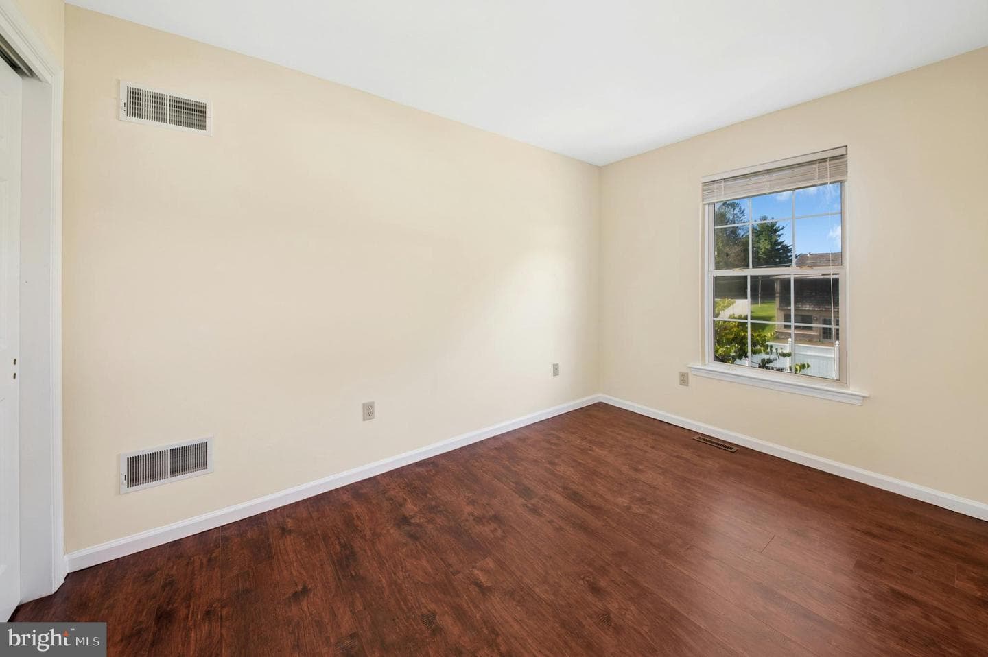 430 N Marshall Street photo 25
