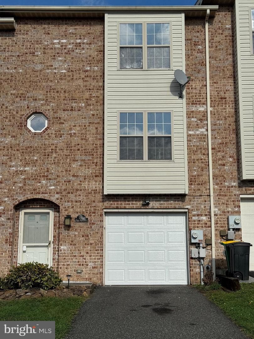 241 Flint Hill Road photo 1