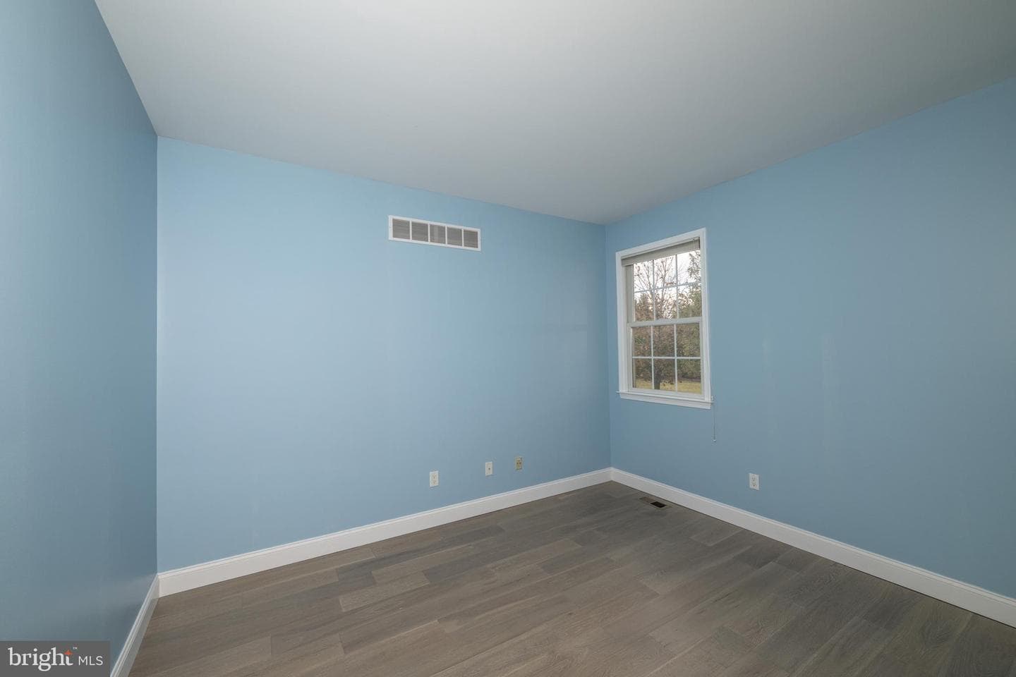 3441 Courtney photo 26