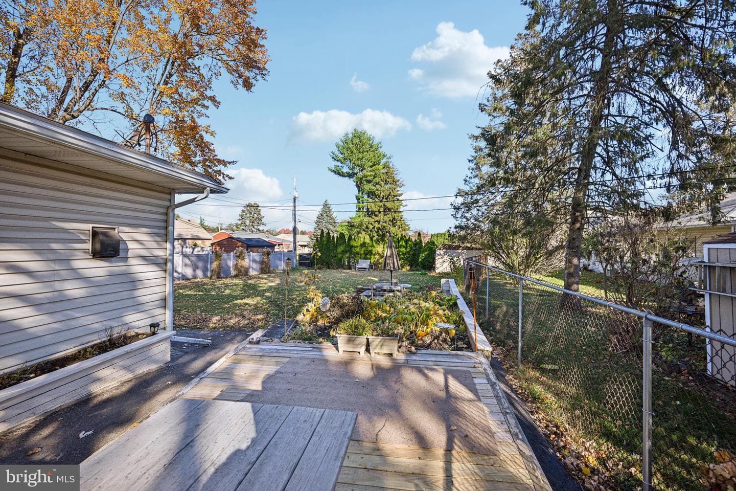 1459 Leicester Place photo 31