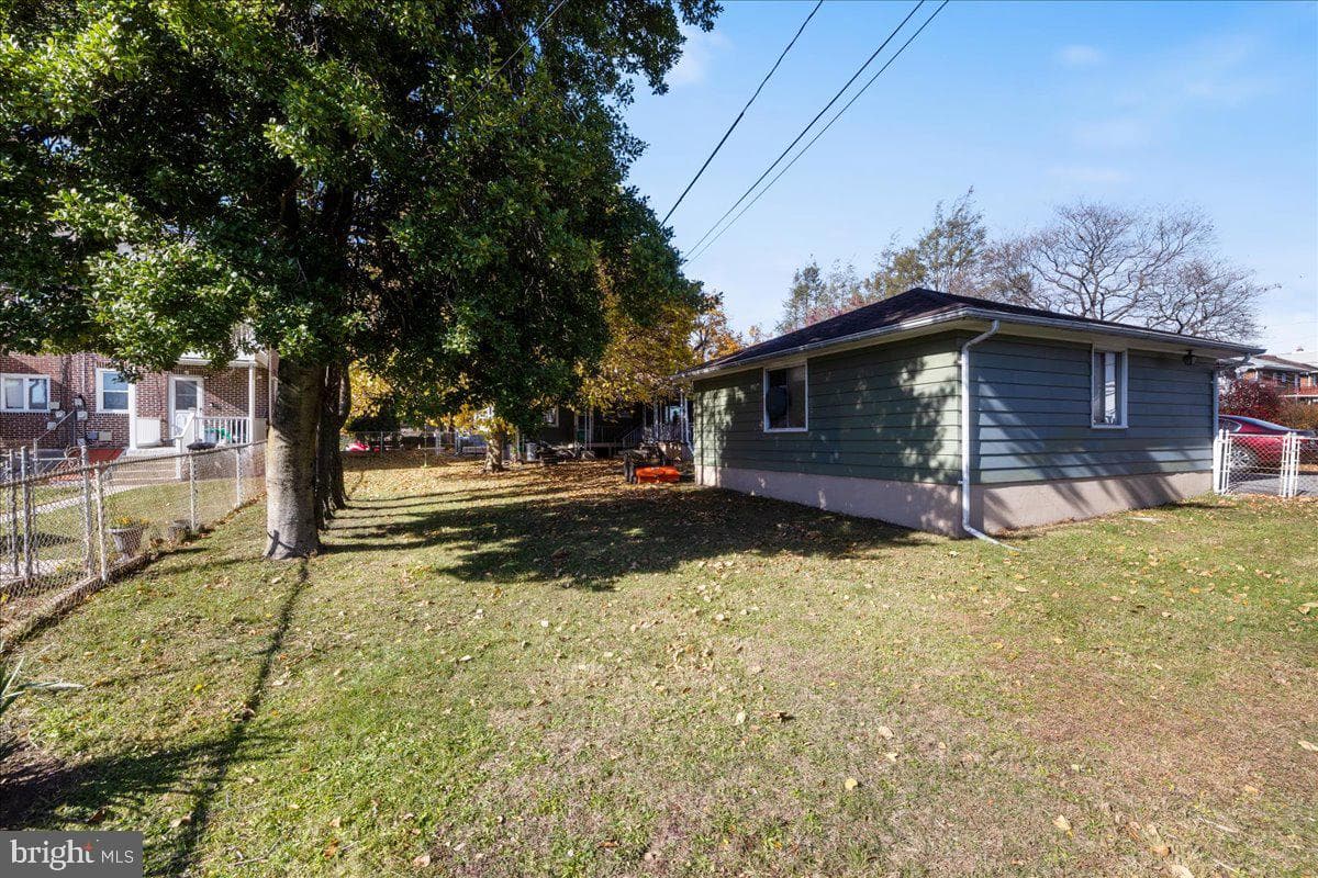 1305 Lehigh Street photo 30
