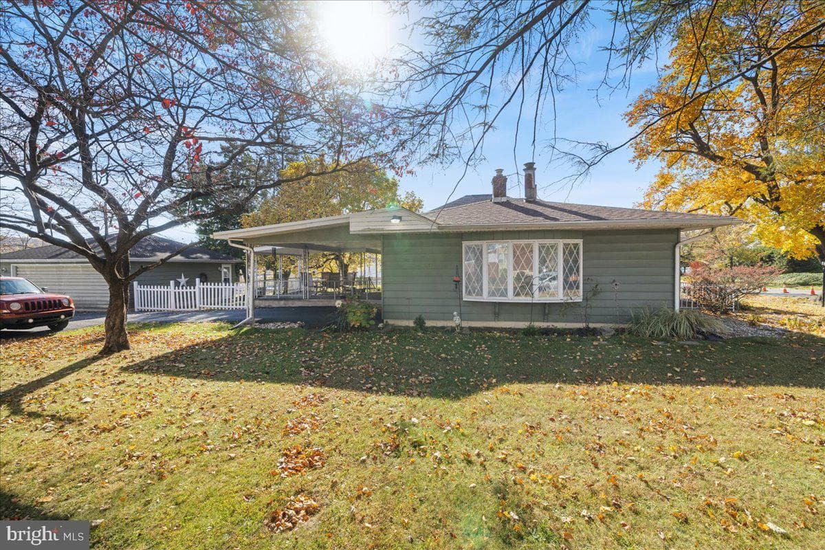 1305 Lehigh Street photo 32