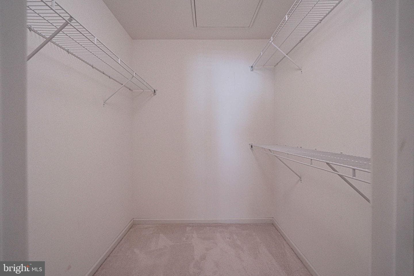 7230 Pioneer Drive photo 22