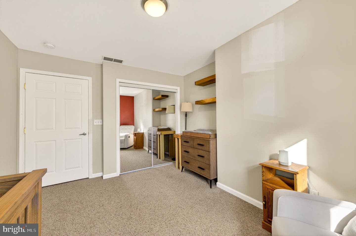309 Delong Avenue photo 32