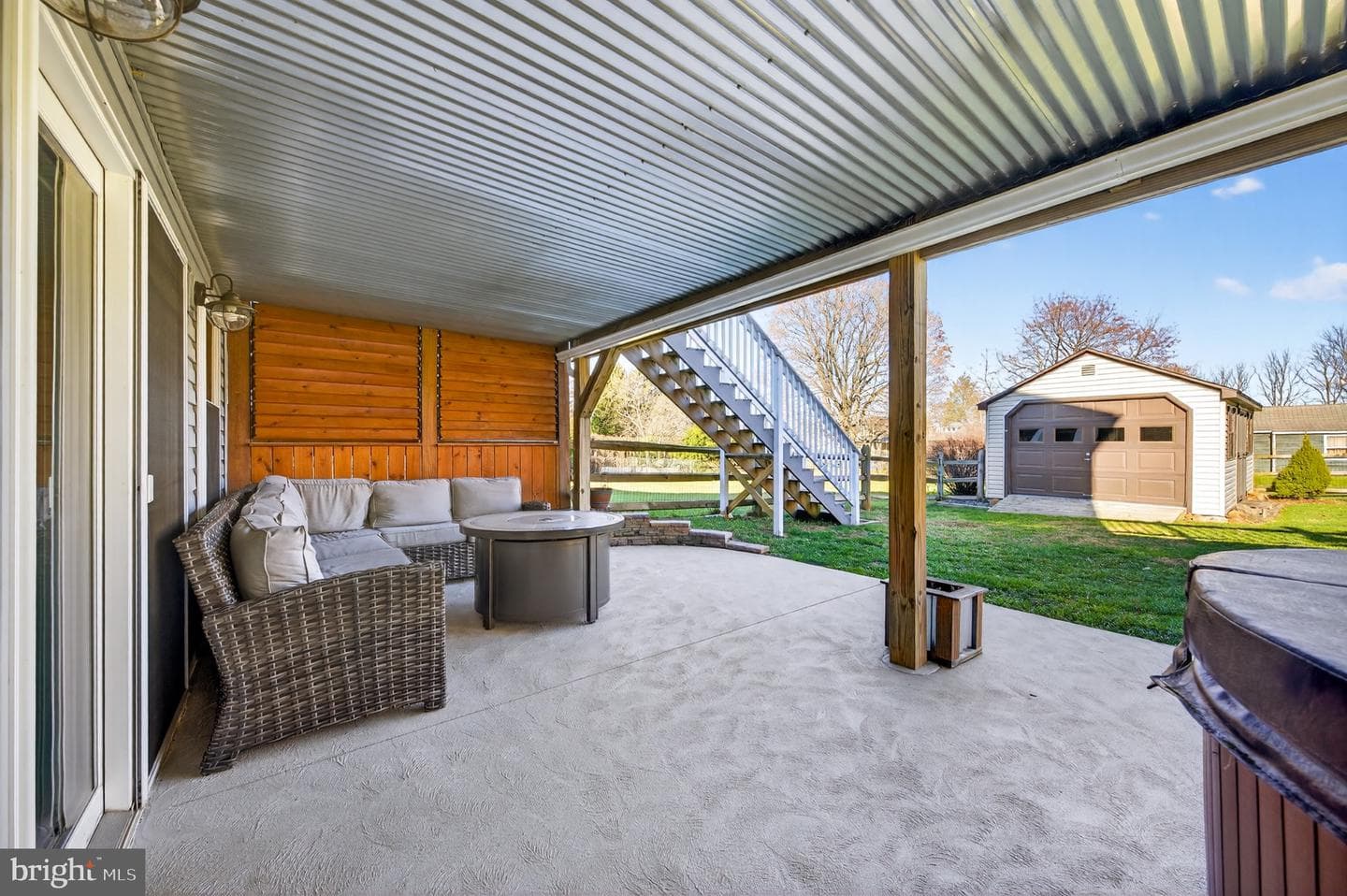 309 Delong Avenue photo 41