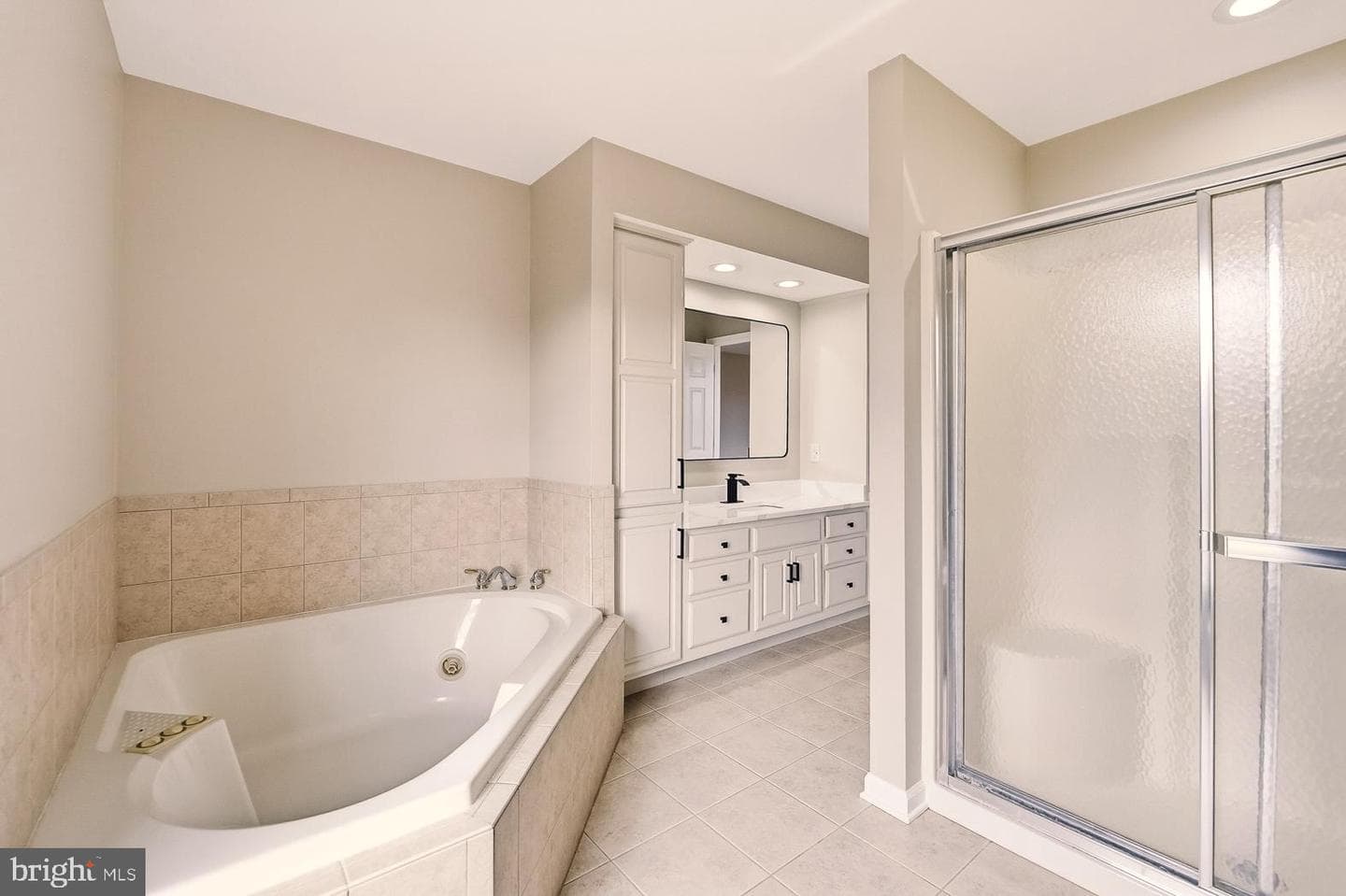 2243 Oakwood Court photo 49