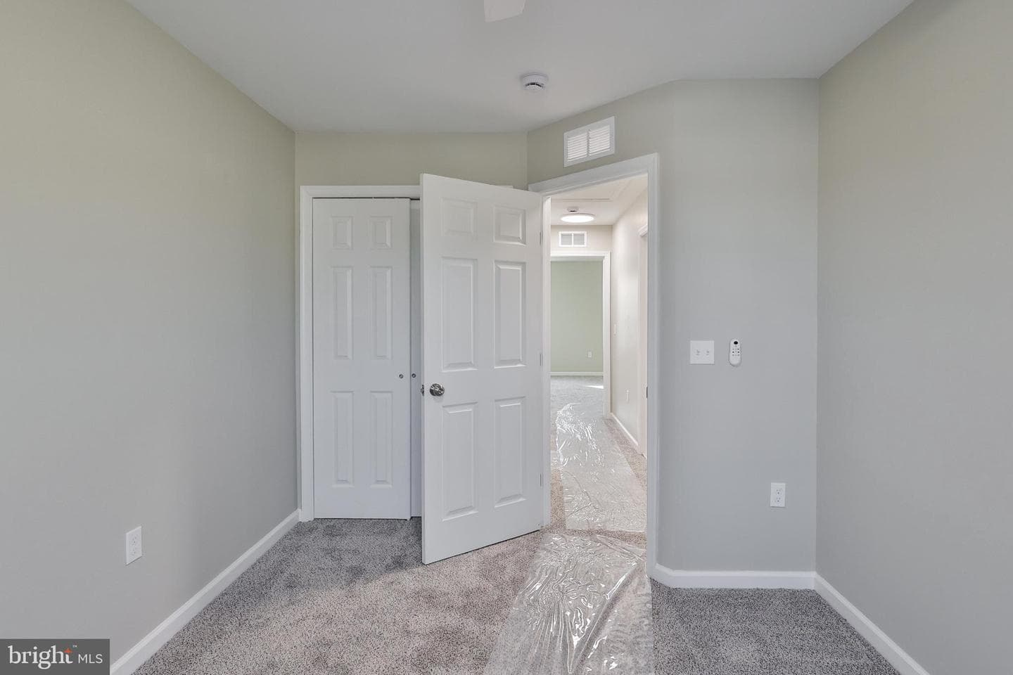 903 N Graham Street photo 45
