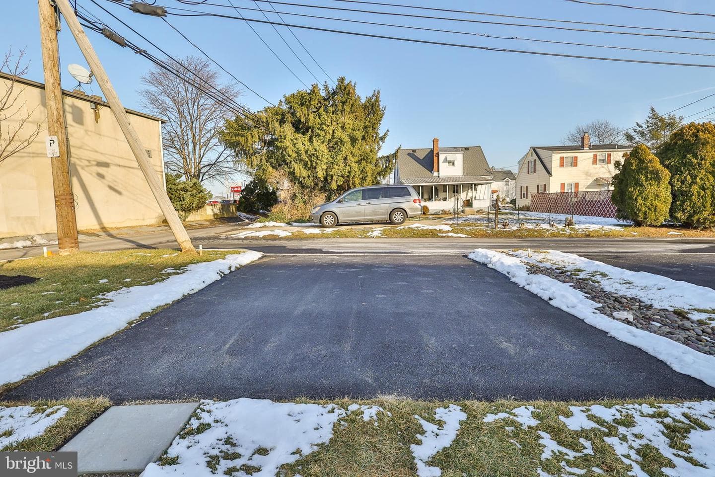 903 N Graham Street photo 62