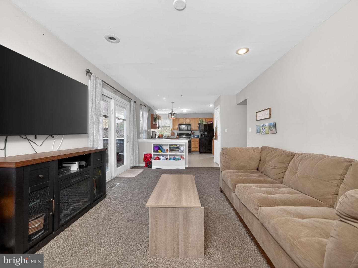 1525 Cambridge Drive photo 17