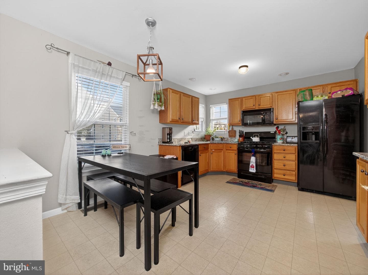 1525 Cambridge Drive photo 19