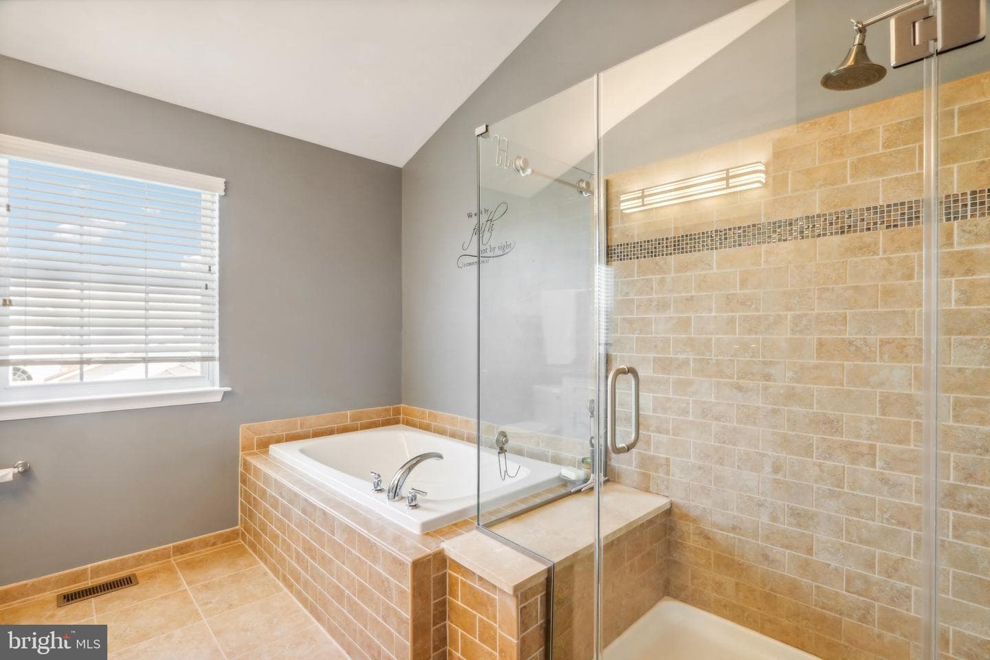 955 Yorkshire Drive photo 41